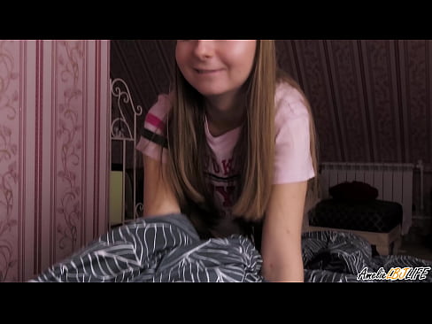 ❤️ بلونډي خپل BFF په ژوره توګه وخوري او په خوله کې یې وخوري ❌  په ps.filmepornonline.ru